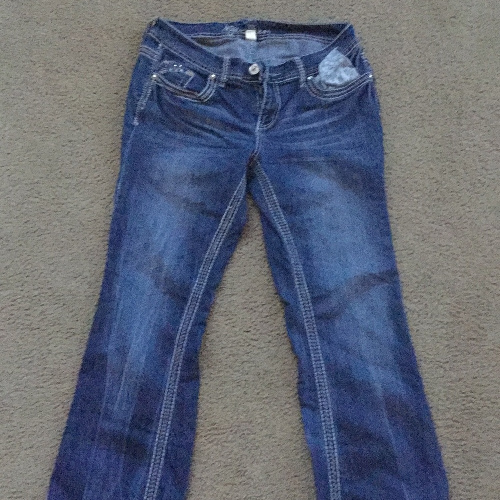 Ariya Jeans